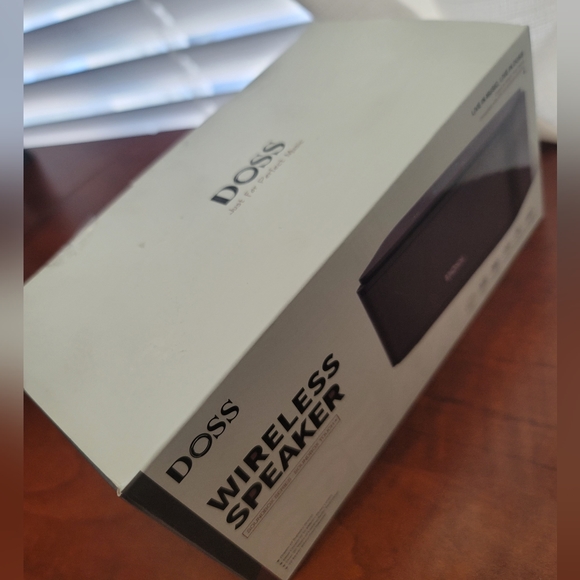 BLUETOOTH SPEAKER - Picture 4 of 6